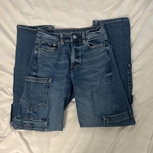 American Eagle Outfitters Women's Denim Cargo Jeans
000 - SHORT